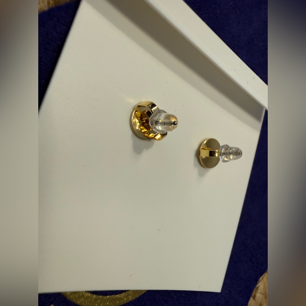 🌟Tory Burch Gold Rope double stacked T Logo Earrings NWT - Picture 5 of 5